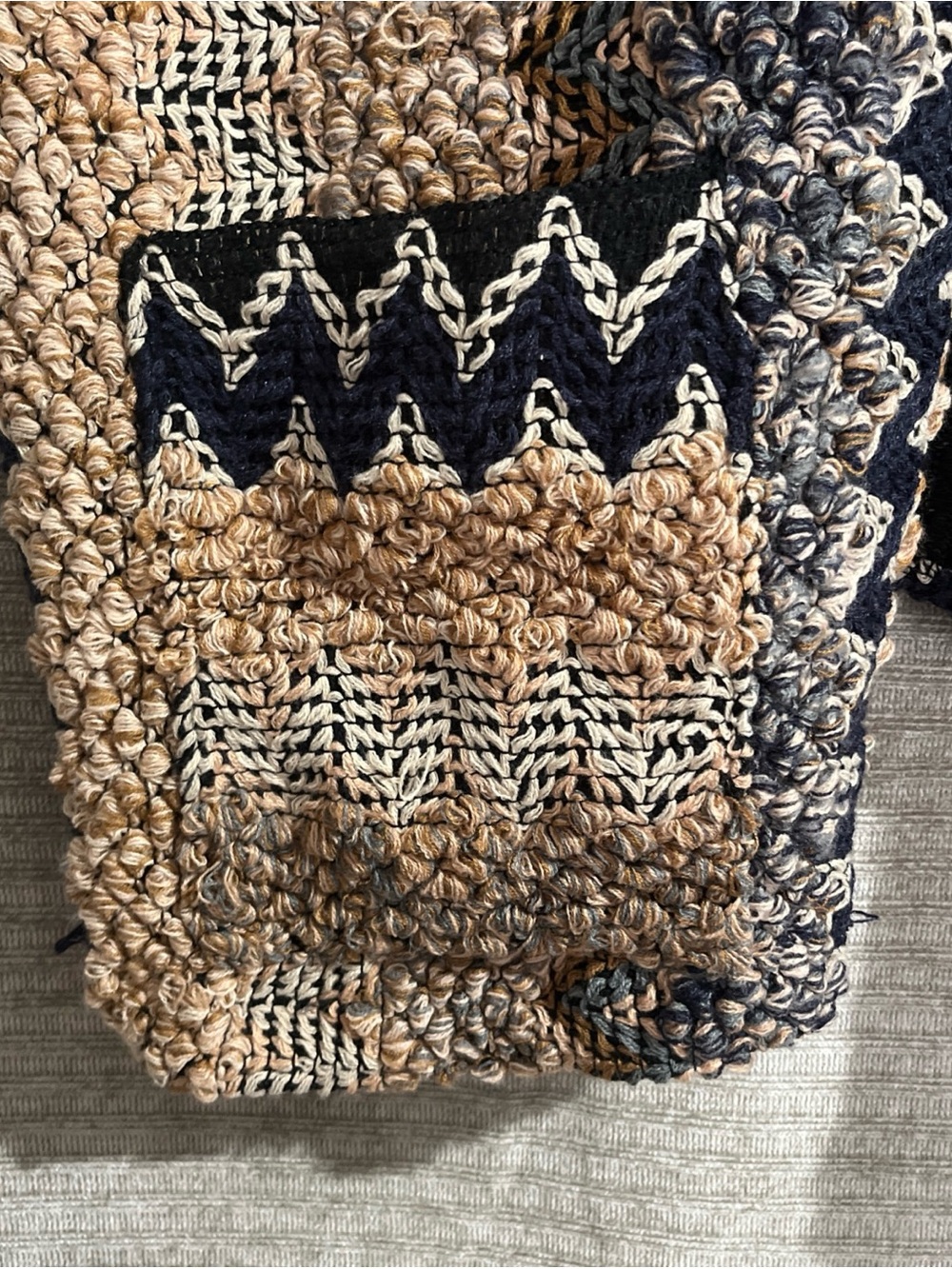 Angie Boucle Mosaic Knitted Chevron Shawl Tan Navy Black Poncho Pockets Boho - Picture 2 of 12